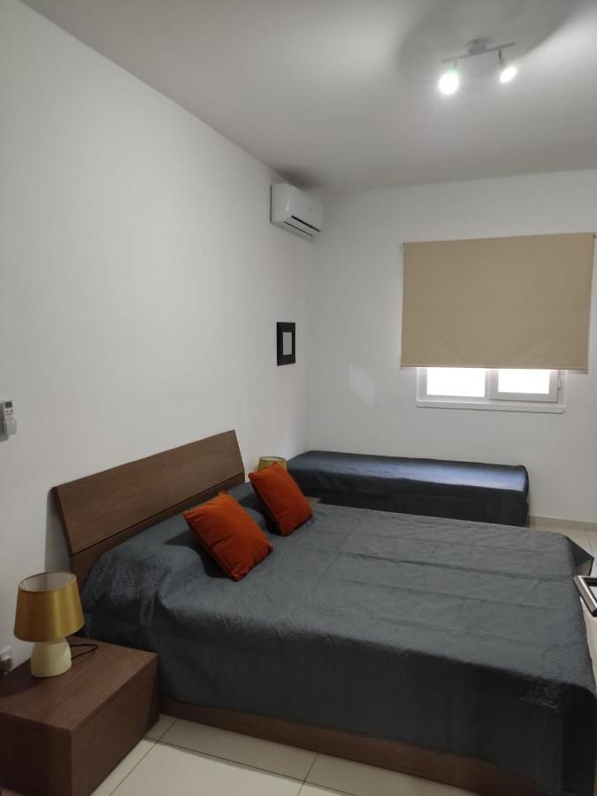 Apartamento Hampton Court, Block C, N.2 Bahía de San Pablo Exterior foto